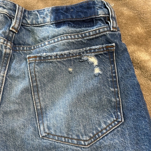 Forever 21 Woman’s Light Blue Distressed Jean Shorts - Picture 5 of 9